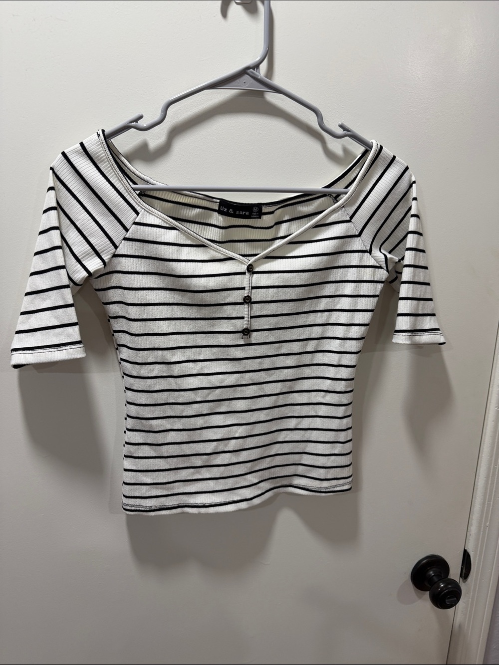 Liz & Co. White/Black Striped Short-Sleeve Henley Top